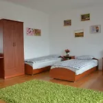 Gorska Lesniczowka * Zubrzyca Gorna